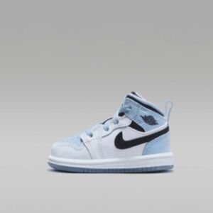 Nike baby Jordan 1 Mid SE size 2C